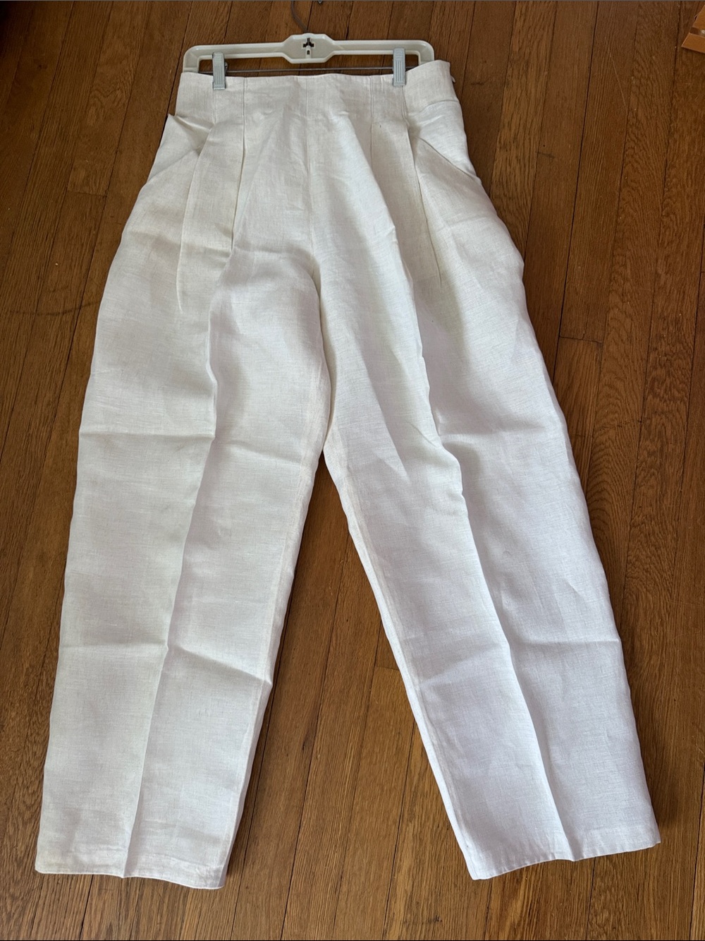 ESCADA 100% LINEN OFF WHITE SIDE ZIP PLEATED PANTS TROUSERS SIZE 42 GERMANY MADE